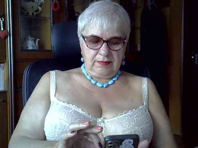 SweetCherry00 webcam