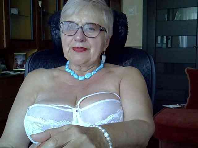 SweetCherry00 webcam
