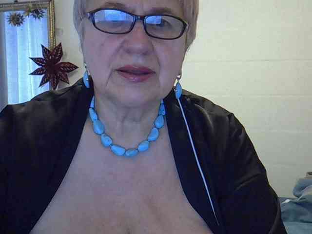 SweetCherry00 webcam