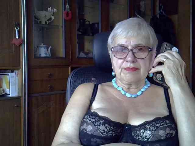 SweetCherry00 webcam