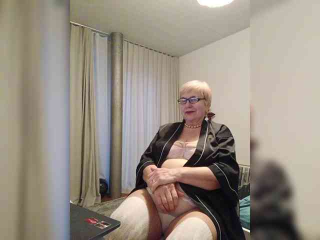 SweetCherry00 webcam