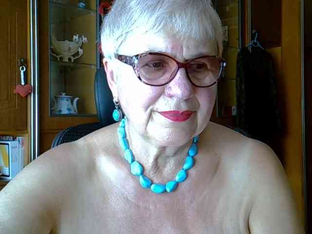 SweetCherry00 webcam