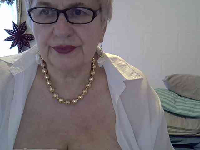 SweetCherry00 webcam