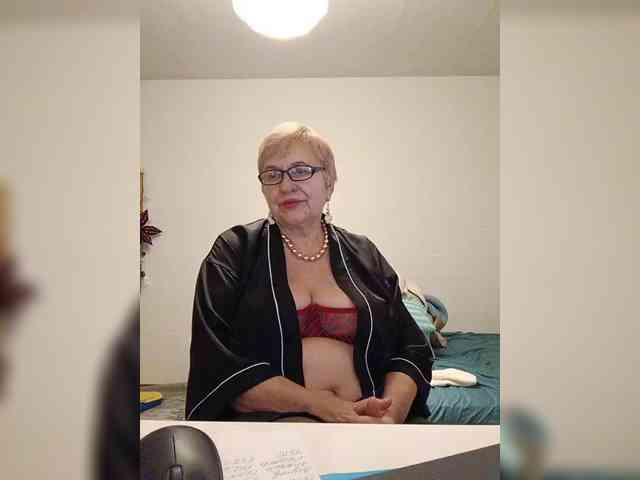 SweetCherry00 webcam