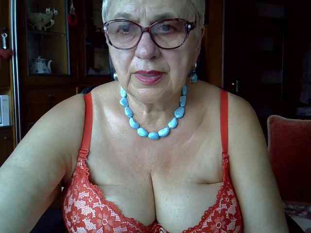 SweetCherry00 webcam