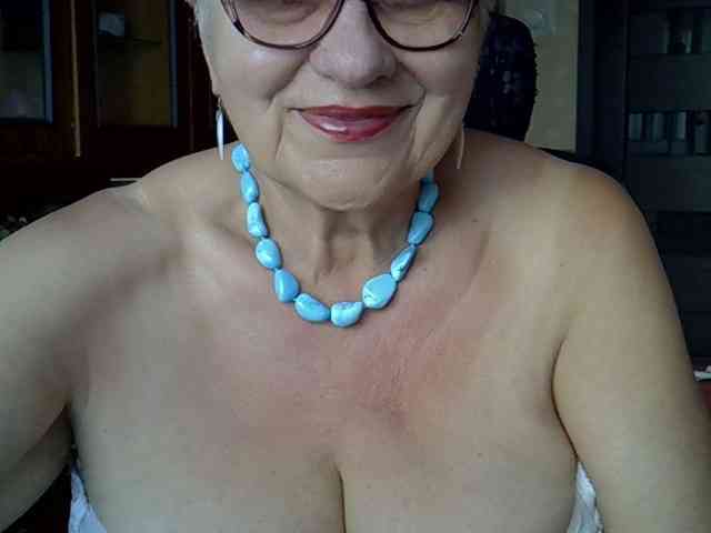 SweetCherry00 webcam