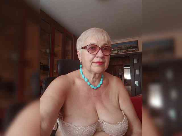 SweetCherry00 webcam