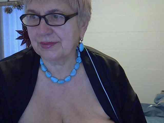 SweetCherry00 webcam