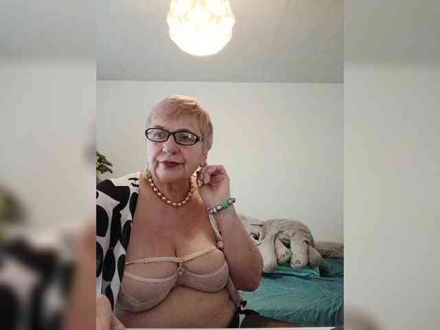 SweetCherry00 webcam