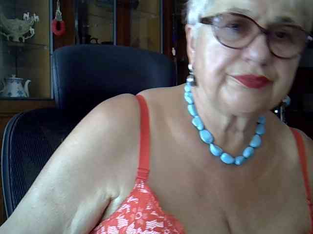 SweetCherry00 webcam