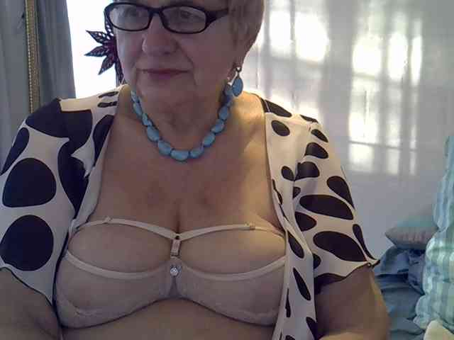 SweetCherry00 webcam