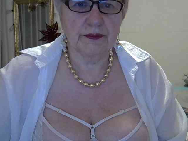 SweetCherry00 webcam