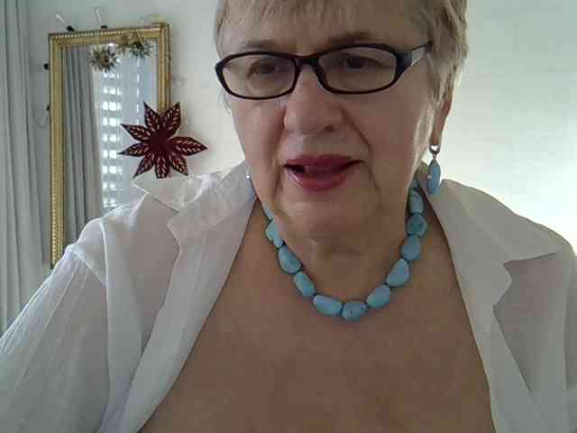 SweetCherry00 webcam