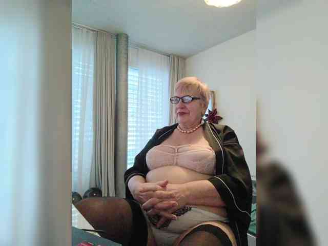SweetCherry00 webcam