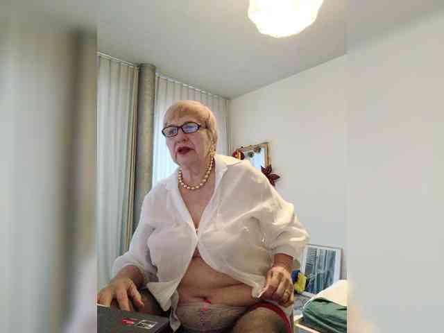 SweetCherry00 webcam