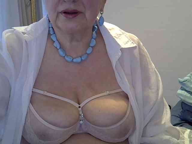 SweetCherry00 webcam