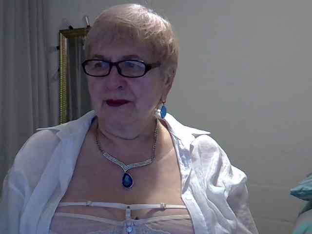 SweetCherry00 webcam