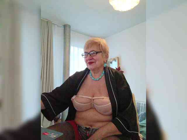 SweetCherry00 webcam