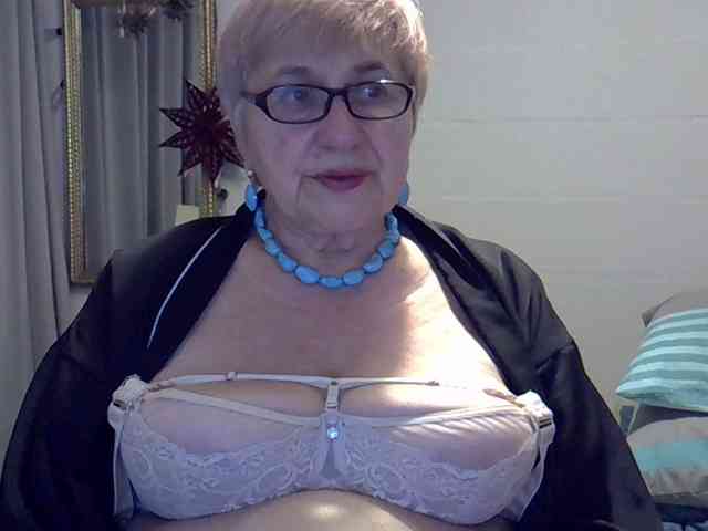 SweetCherry00 webcam