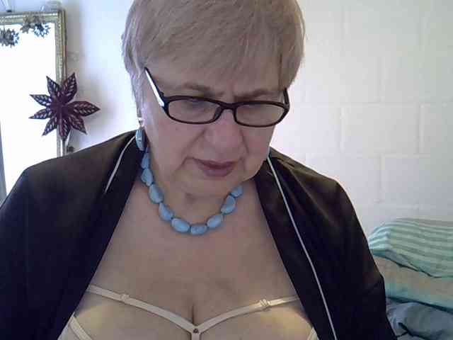 SweetCherry00 webcam