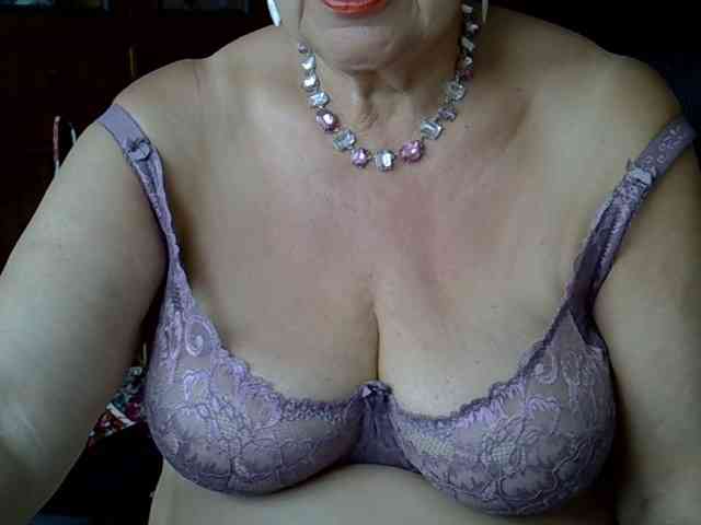 SweetCherry00 webcam