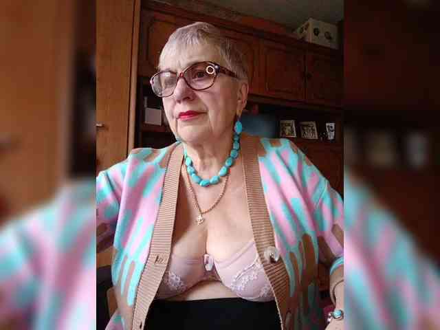 SweetCherry00 webcam