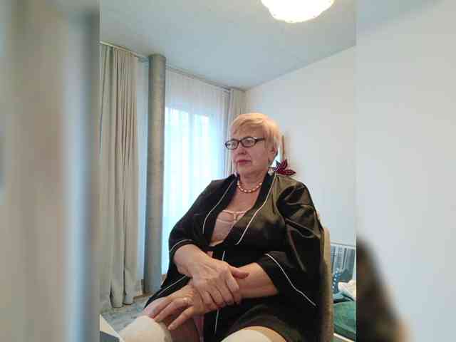 SweetCherry00 webcam