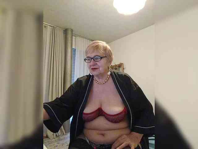 SweetCherry00 webcam