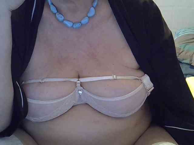 SweetCherry00 webcam