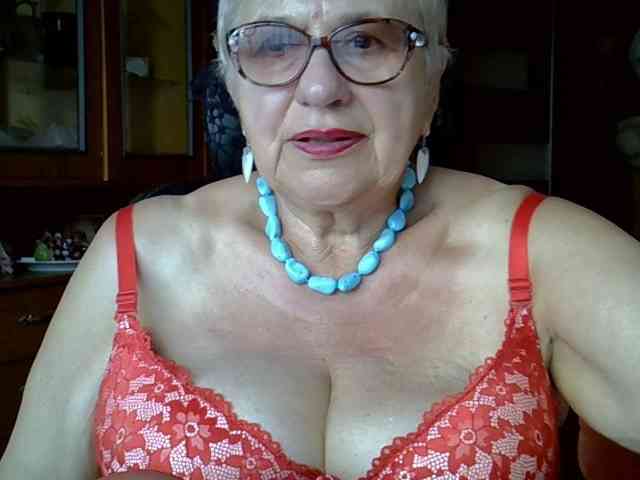 SweetCherry00 webcam