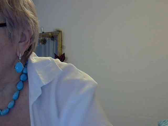 SweetCherry00 webcam