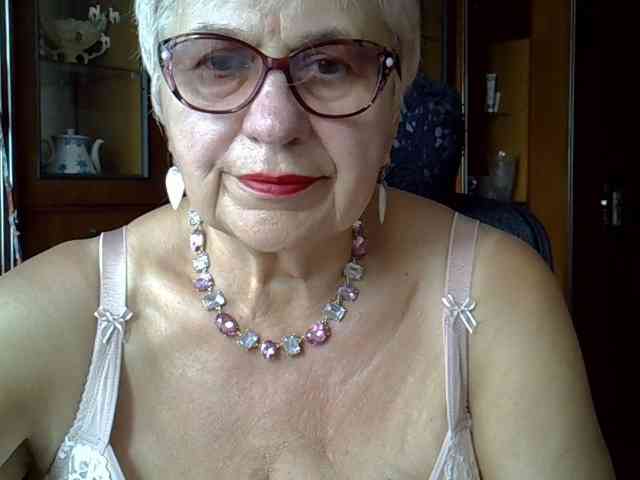 SweetCherry00 webcam