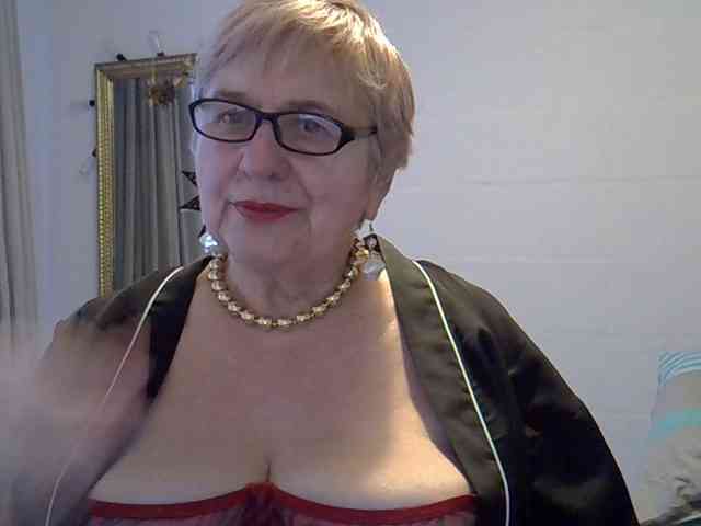 SweetCherry00 webcam