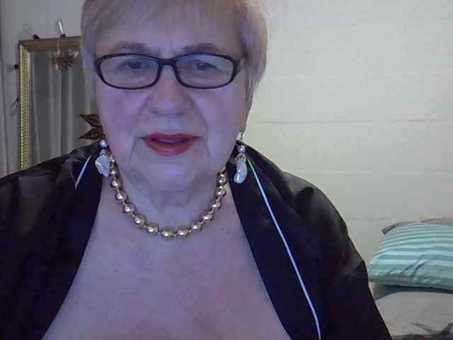 SweetCherry00 webcam