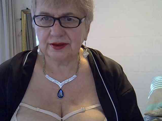 SweetCherry00 webcam