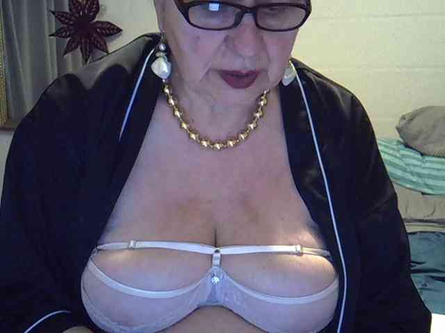 SweetCherry00 webcam