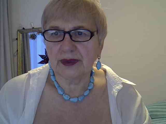 SweetCherry00 webcam