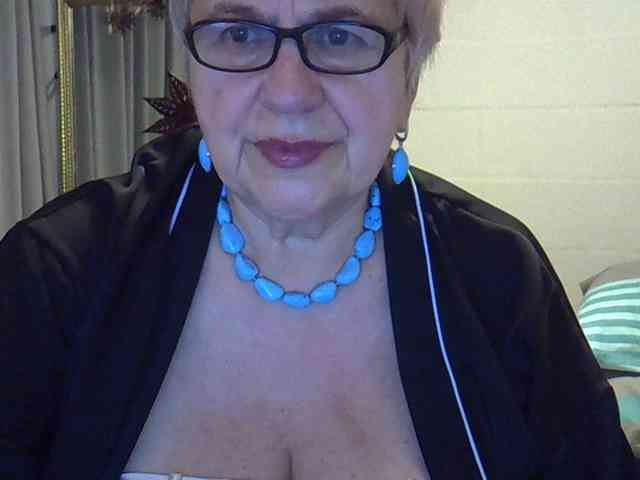 SweetCherry00 webcam