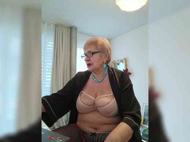 SweetCherry00 webcam