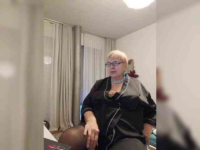 SweetCherry00 webcam
