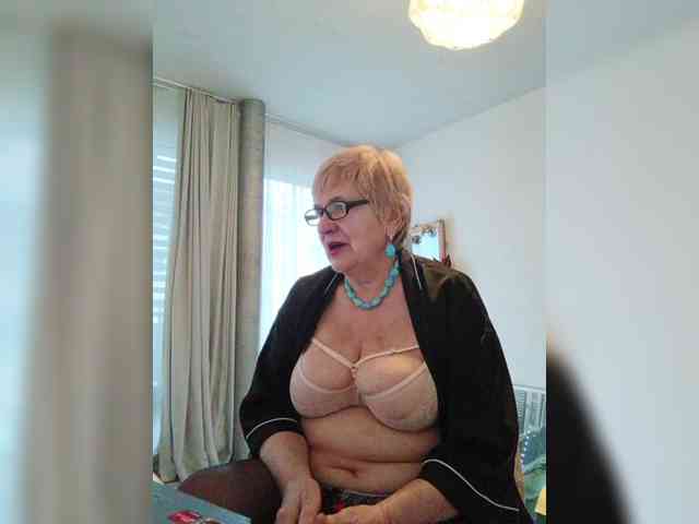 SweetCherry00 webcam