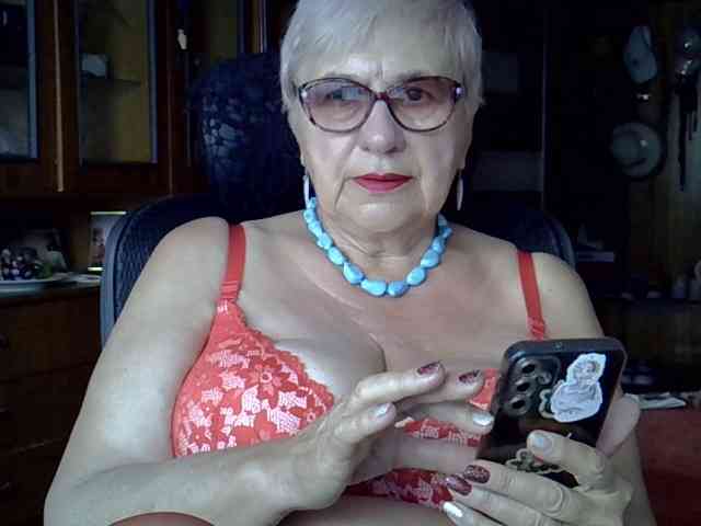 SweetCherry00 webcam