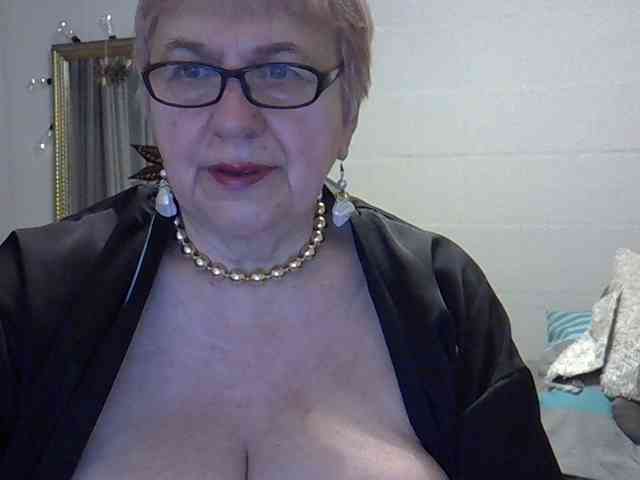 SweetCherry00 webcam