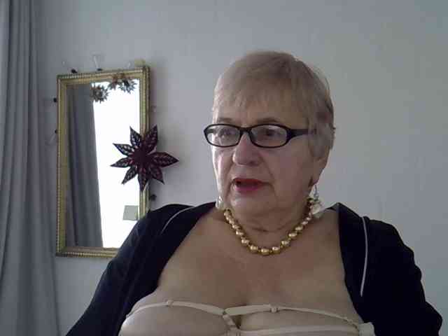 SweetCherry00 webcam