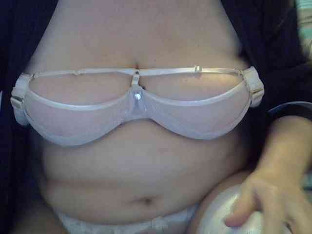 SweetCherry00 webcam