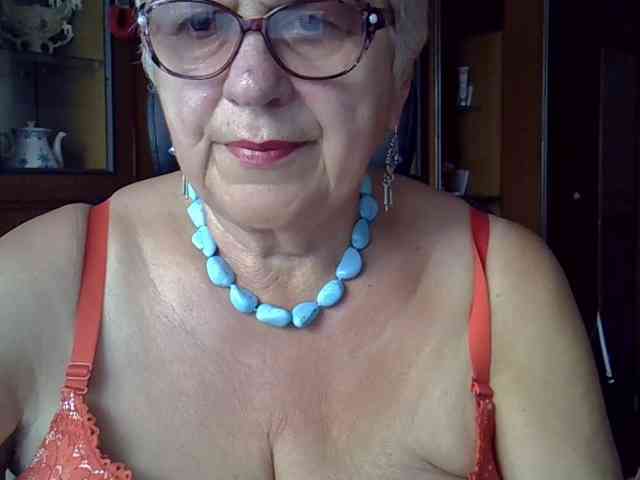SweetCherry00 webcam