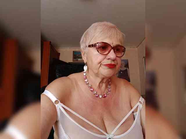 SweetCherry00 webcam