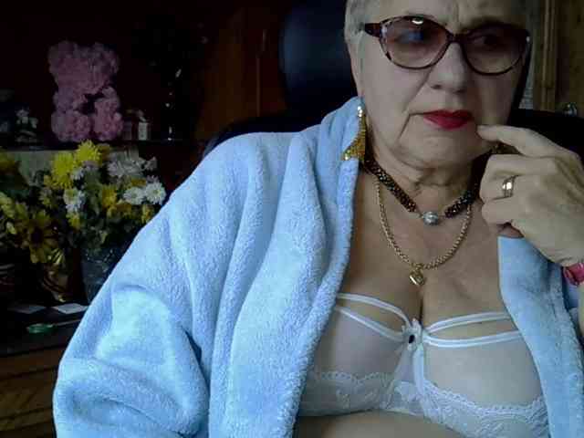 SweetCherry00 webcam