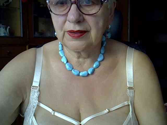 SweetCherry00 webcam