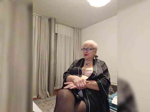 SweetCherry00 webcam